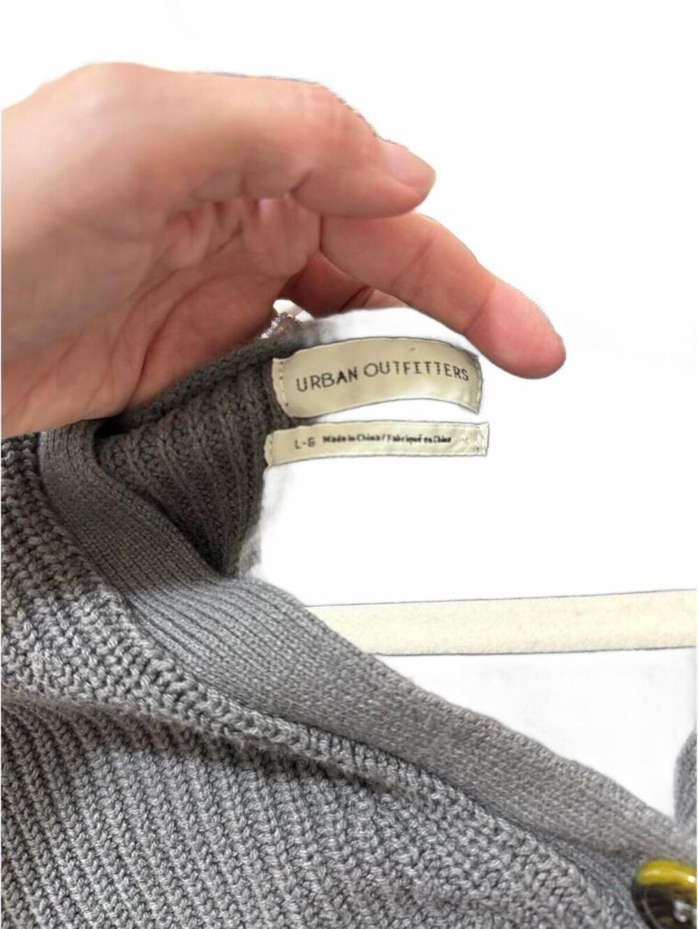 Cute Urban Outfitters Sweater Size L - Picture 7 of 7